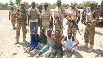 Gwamnatin Buhari Ta Shirya Gurfanar da Wadanda Ake Zargin ’Yan Boko Haram Ne 5,800