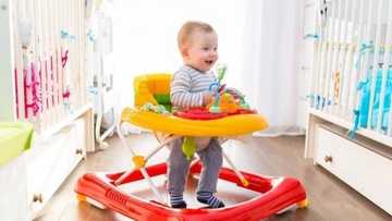 The right age for baby walker, use and harm of walkers