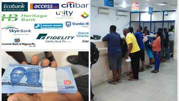 Banks send messages to customers as deadline nears to return old notes, offer 8% interest on savings
