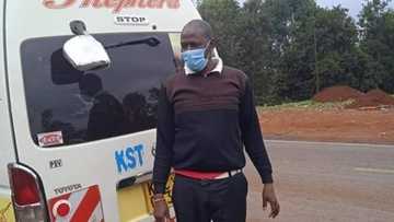 Bus driver who made less than N1k returns N74k and laptop to university student who forgot them in his vehicle