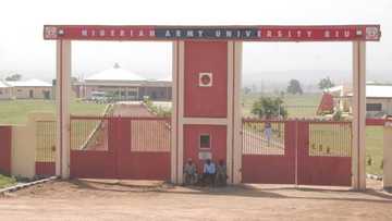 Buratai ya kaddamar da sabbin gidajen ma'aikata 20 a NAUB