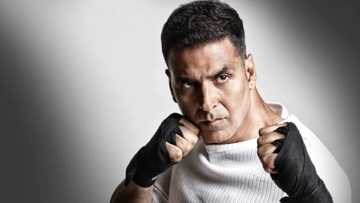 A kowacce rana na kan sha fitsarin shanu - Jarumin Bollywood, Akshay Kumar