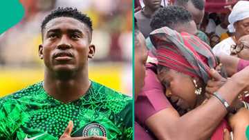 Touching moment footballer Taiwo Awoniyi cried with twin sister on her wedding day: “Beautiful bond”