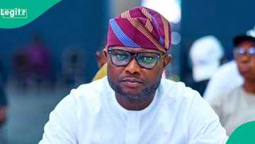 Edo deputy governor Dennis Idahosa gifts student N1m for scoring straight As in WAEC