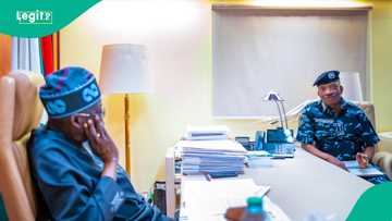 Tinubu ya umarci janye ƴan sanda da ke rakiyar manya, za a dauki dubban jami'ai