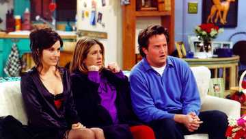 Chandler Bing: 5 choses qu'on adore chez le plaisantin de Friends