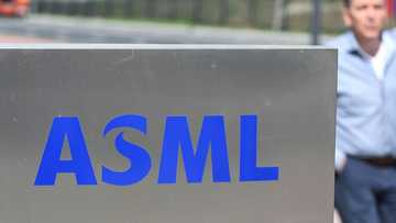 Dutch tech giant ASML sees profits rise but warns on 2026