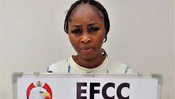 Fuskar Ma’aikaciyar bankin da hukumar EFCC ta kama da almundahanar N450m