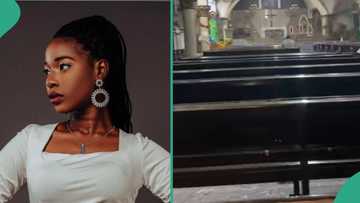 Lady laments as her father takes them to church 2 hours before commencement of mass