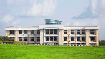 Wata jami'a a Najeriya ta sallami fiye da ma'aikata 100, ta ce hakan shi ne kadai mafita