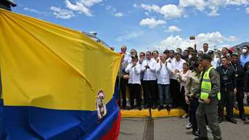Venezuela, Colombia reopen border to vehicles carrying goods