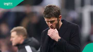 Paul Scholes questions Michael Carrick's tactics after Manchester United's defeat to Newcastle