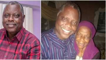 Dele Odule visits oldest female Yoruba actress, 90-year-old Iya Osogbo, shares photo