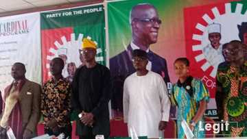 2023: Popular Lagos business astute Olatunbosun declares to run for Senate, berates APC, PDP