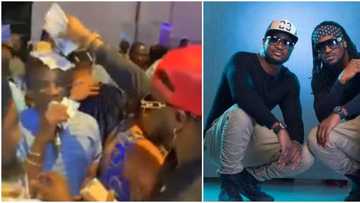 KWAM 1 praises PSquare, sings about their reunion during Iyabo Ojo's mum's burial, Peter rains cash on him