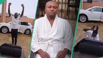 “Oga for him lane”: Isreal DMW gives his caretaker N200k for Christmas, man prostrates to thank him