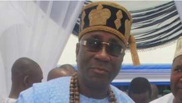 'Yan daba sunyi ƙone-ƙone a fadar Sarkin Legas, sun ƙwace sandar sarautarsa