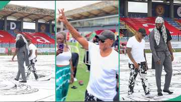 "Mr Steeze" Farooq Oreagba arrives venue where Fola David attempts to break largest painting record