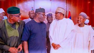 Just in: President Buhari meets key APC leaders in Presidential Villa