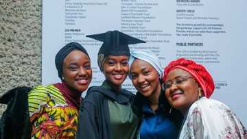 'Yar Shugaba Buhari Ta Ciri Tuta, Ta Yi Digirgir a Daukar Hoto a Kasar Waje