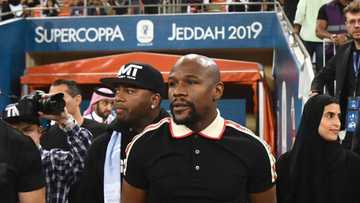 Mike Tyson sends heartbreaking message to Mayweather for calling himself the best boxer