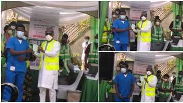 Breaking: Medical doctor becomes the first Nigerian to receive COVID-19 vaccine, photos emerge