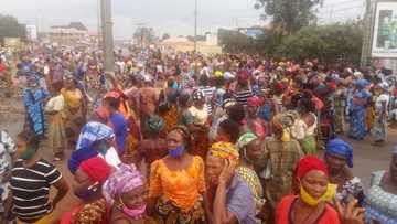 Cikin hotuna: Iyaye mata na gudanar da zanga-zanga, sunce a kori Fulani daga Edo