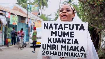 Ina da kudi, Mijin aure kawai nake nema: Budurwa ta fito titi tallar kanta