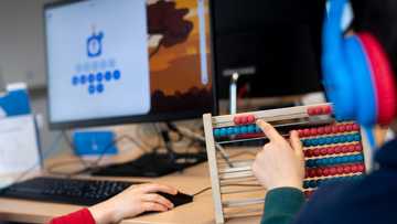 Major US teachers union teams up with AI giants