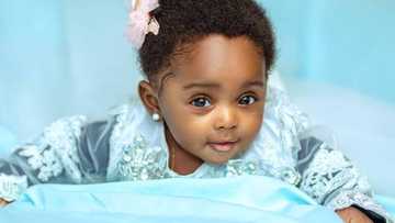 An yiwa wata jaririya kyautar tikitin jirgi na tsawon shekara 25, saboda an haifeta a cikin jirgi