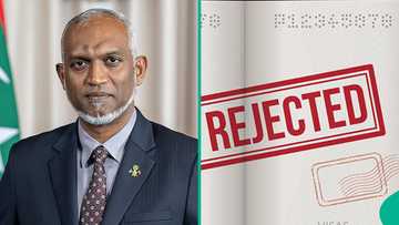 Maldives mentions only 1 country whose citizens are not allowed to visit