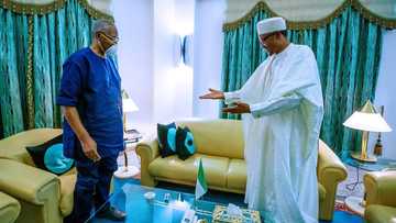Da duminsa: Shugaba Buhari ya shiga ganawar sirri da TY Danjuma (Hotuna)
