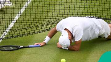 "Leave it for the kids": Fans react as adult grabs cap from young tennis fan after match, video