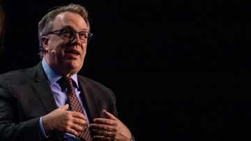 US Fed official says no urgency to cut rates, flags distorted data