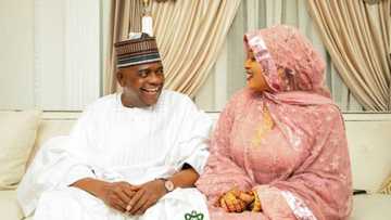 Hoton Sanata Goje da sabuwar amaryarsa Aminatu Binani ya bayyana