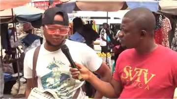 Man reveals how he met his father on a bus trip for the first time after 19 years