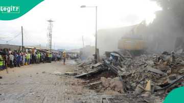 Gwamna ya fara ruguza gidajen da masu garkuwa ke boye mutane a cikin gari