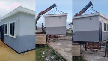 "All you need is land": Nigerian man shows portable house that can be lifted and taken to anywhere