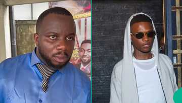 Drama as Sabinus knees to beg Wizkid Fc for lashing out at singer: "No be wetin I mean be that"