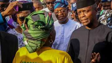Gwamnatin Shugaba Buhari ta fara rabawa ‘Yan Najeriya bashin N10000