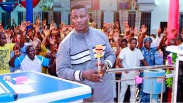 Meet the prophet who 'charms' and dashes money in church like a ritualist (video)