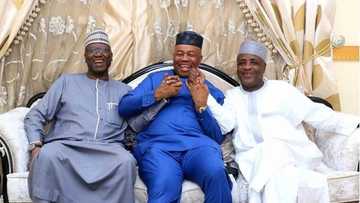 Babban sakataren tarayya, Boss Mustapha tare da Akpabio sun ziyarci Aliyu Wamakko a gidansa dake Abuja (hotuna)