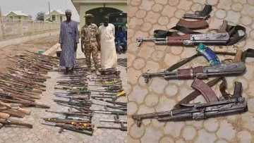 Gungun ýan bindiga sun miƙa wuya ga sojoji a Zamfara, sun ajiye muggan makaman yaƙi (Hotuna)