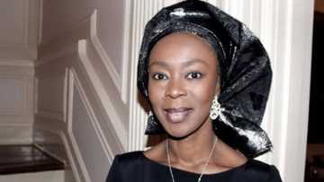 How Saraki's Wife Caused Commotion At EFCC Headquarters This Morning
