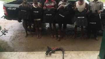 Dakarun SARS sun cika hannu da wasu masu garkuwa da mutane dake amfani da kayan Yansanda