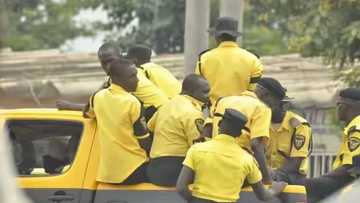 Yan KAROTA sun ci na jaki a hannu direbobin A daidaita sahu a sakamakon wani hatsari da suka ja