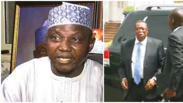 Fadar shugaban kasa ta bayyana ainahin abunda ya faru da shugaban NIA Ayo Oke bayan an dakatar da shi