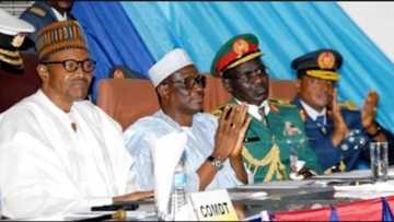 PHOTOS: Buhari Decorates Service Chiefs, Gives Ultimatum On Boko Haram