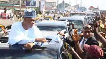 Don’t worry, don’t push me; I will tell Nigerians when I am ready to quit APC - Saraki tells journalists