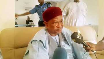 Mutu ka raba, takalmin kaza: Mutuwa kaɗai zata raba ni da kujerar Sanata – inji Bukar Abba